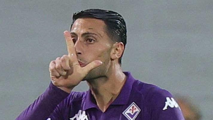 FLORENCE, ITALY - APRIL 17: Rolando Mandragora of ACF Fiorentina celebrates after scoring a goal during the UEFA Conference League 2024/25 Quarter Final Second Leg match between ACF Fiorentina and NK Celje at Stadio Artemio Franchi on April 17, 2025 in Florence, Italy. (Photo by Gabriele Maltinti/Getty Images) Mandragora