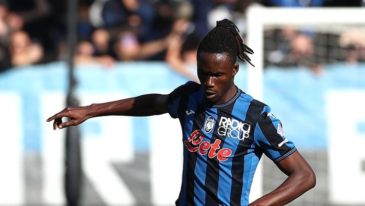 Cagliari-Atalanta, la moviola: il tocco di mano di Kossounou era da rigore. Il motivo - immagine 1