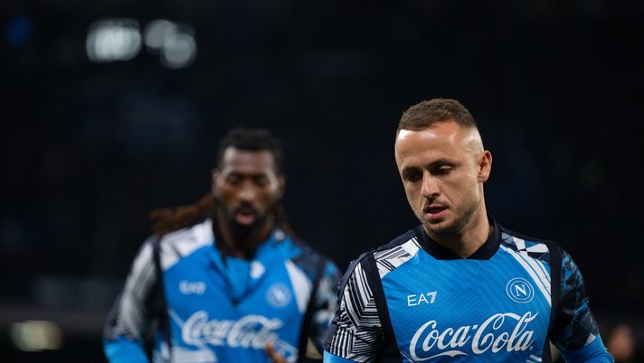 NAPLES, ITALY - NOVEMBER 24: SSC Napoli player Stanislav Lobotka in action before the Serie A match between SSC Napoli and AS Roma at Diego Armando Maradona Stadium on November 24, 2024 in Napoli, Italy. (Photo by SSC Napoli/Getty Images) FOTO La classifica dei centrocampisti più preziosi in Serie A: sorpresa sul podio - immagine 1
