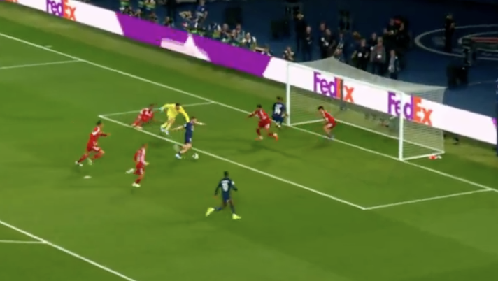 Psg-Liverpool, Kvaratskhelia da paura! Salta tutti e appoggia in rete il 2-0 – VIDEO - immagine 1