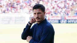 Pisacane: “Mina è da valutare per domani, ecco perché! Luvumbo, Zappa, Balotelli e la scelta su Gaetano”