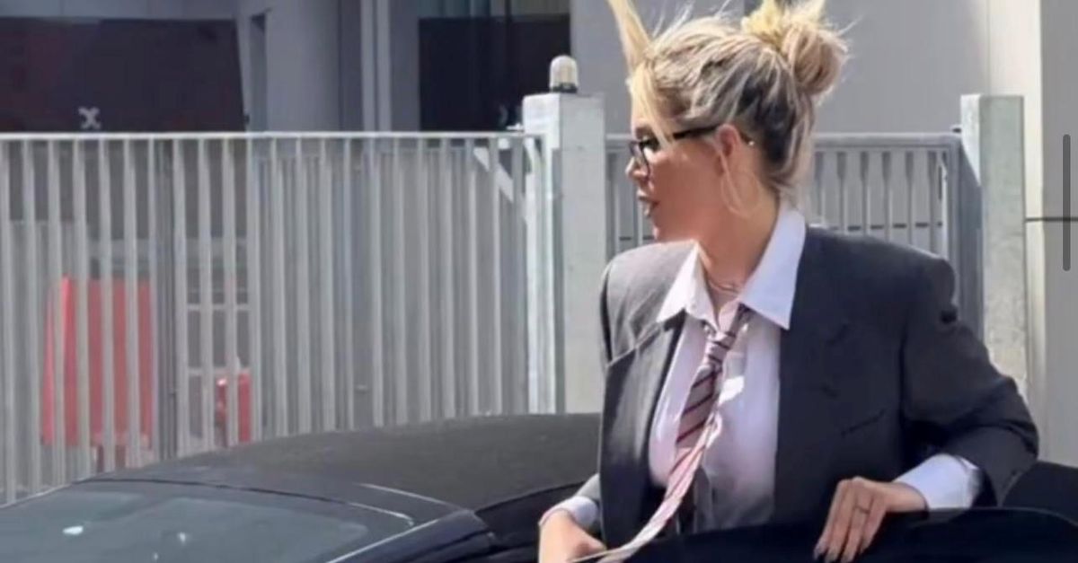 Divorzio: Wanda in tribunale con una Lamborghini rosa, Icardi risponde così. La prossima…