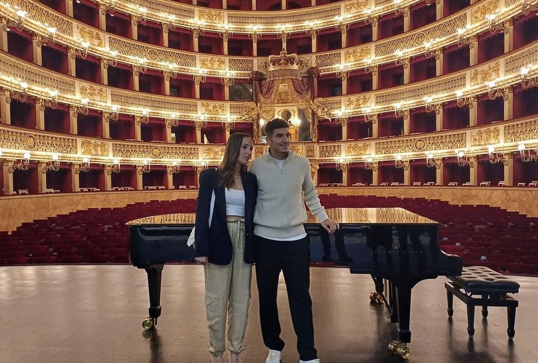 Un incontro tra arte e calcio: Di Lorenzo in visita al San Carlo (in dolce compagnia) - immagine 3