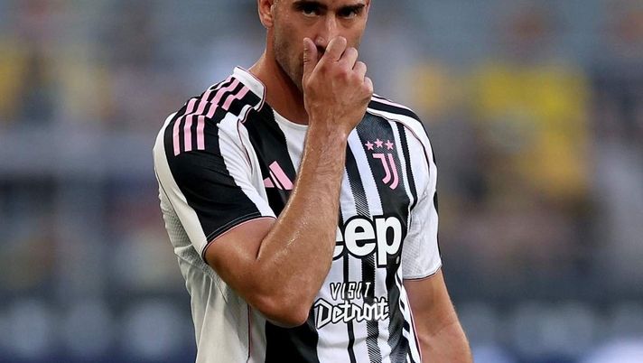 Pedullà: 'Milan, hai avuto tre mesi per Vlahovic. Evidentemente ...'