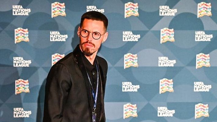 Hamsik: “Sono tempi terribili per la mia Slovacchia. Confido nel potere dello sport” Hamsik: “Sono tempi terribili per la mia Slovacchia. Confido nel potere dello sport” - immagine 1