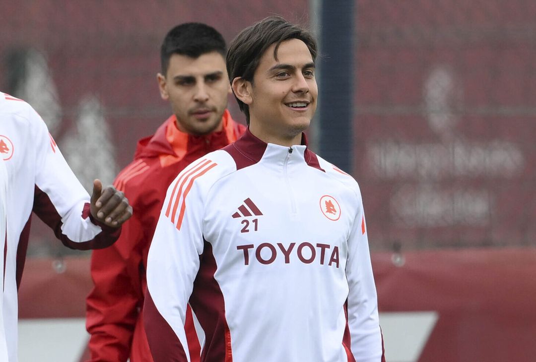 Roma, meno due giorni dal Napoli: Dybala parzialmente in gruppo – FOTO GALLERY - immagine 31