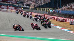 MotoGP, GP Olanda: vince Bagnaia davanti a Bezzecchi. Gli highlights della gara