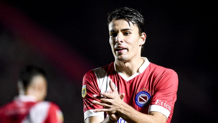 BUENOS AIRES, ARGENTINA - JULY 19: Federico Redondo of Argentinos Juniors gestures during a match between Argentinos Juniors and Boca Juniors as part of Liga Profesional 2022 at Diego Maradona Stadium on July 19, 2022 in Buenos Aires, Argentina. (Photo by Marcelo Endelli/Getty Images) REDONDO