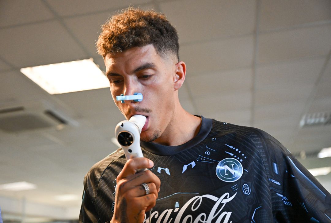 Secondo giorno di test fisici per i calciatori del Napoli a Castel Volturno