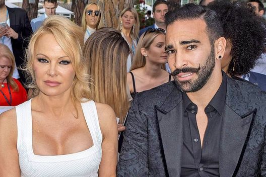 Pamela Anderson e Adil Rami