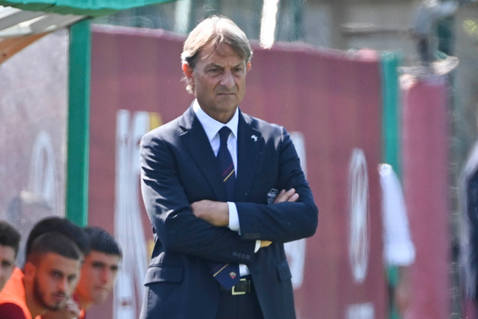 De Rossi a FR: “Conti un punto di riferimento. Seguiamo i ragazzi anche nell’istruzione”- immagine 2