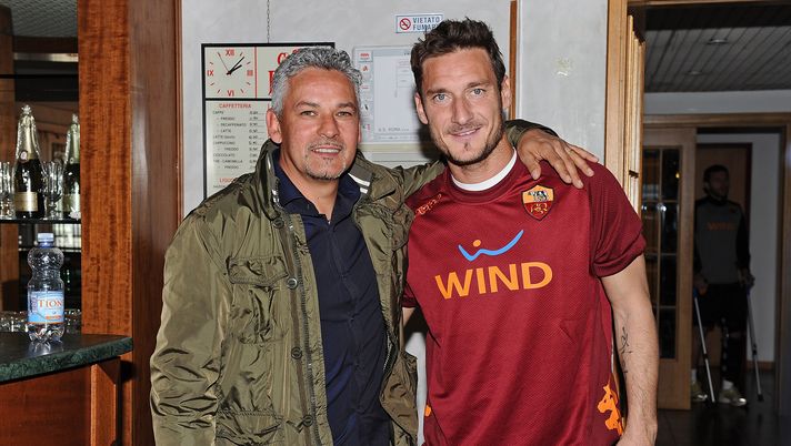 Baggio: “Totti ed io lontani dal calcio? Bisogna fare i conti con il tempo” Baggio: “Totti ed io lontani dal calcio? Bisogna fare i conti con il tempo” - immagine 1