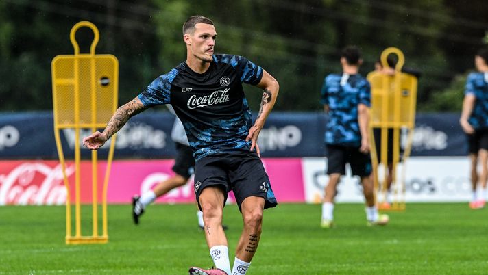 Inizio complicato per Rafa Marin: non ha ancora giocato un minuto con il Napoli - immagine 1