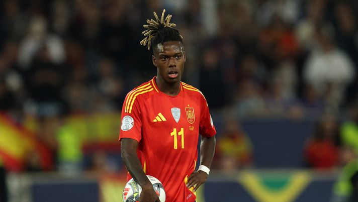 STUTTGART, GERMANY - JUNE 05: Nico Williams of Spain looks on during the UEFA Nations League 2025 semifinal match between Spain and France at Stuttgart Arena on June 05, 2025 in Stuttgart, Germany. (Photo by Alexander Hassenstein/Getty Images) Nico Williams