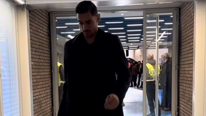 VIDEO L’ingresso del Napoli nel tunnel del Maradona: i calciatori concentrati - immagine 1