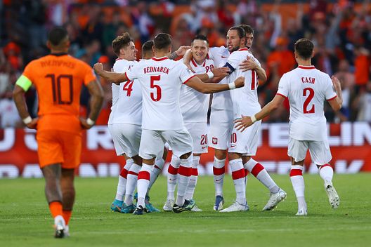 Piotr Zielinski festeggia la rete del 2-0. (Photo by Dean Mouhtaropoulos/Getty Images) Olanda-Polonia, i precedenti: lo spettacolare 2-2 dell’edizione 2022 di Nations League- immagine 2