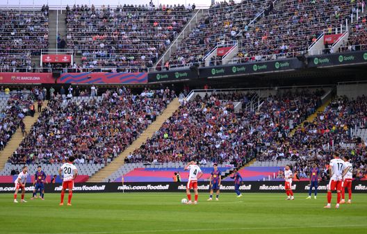 Lo stadio olimpico Lluís Companys durante la gara Barcellona-Girona del 19 Ottobre 2025. (Photo by David Ramos/Getty Images) Barcellona, Flick non ci sarà nel Clasico: il TAS nega il ricorso e conferma la squalifica- immagine 2