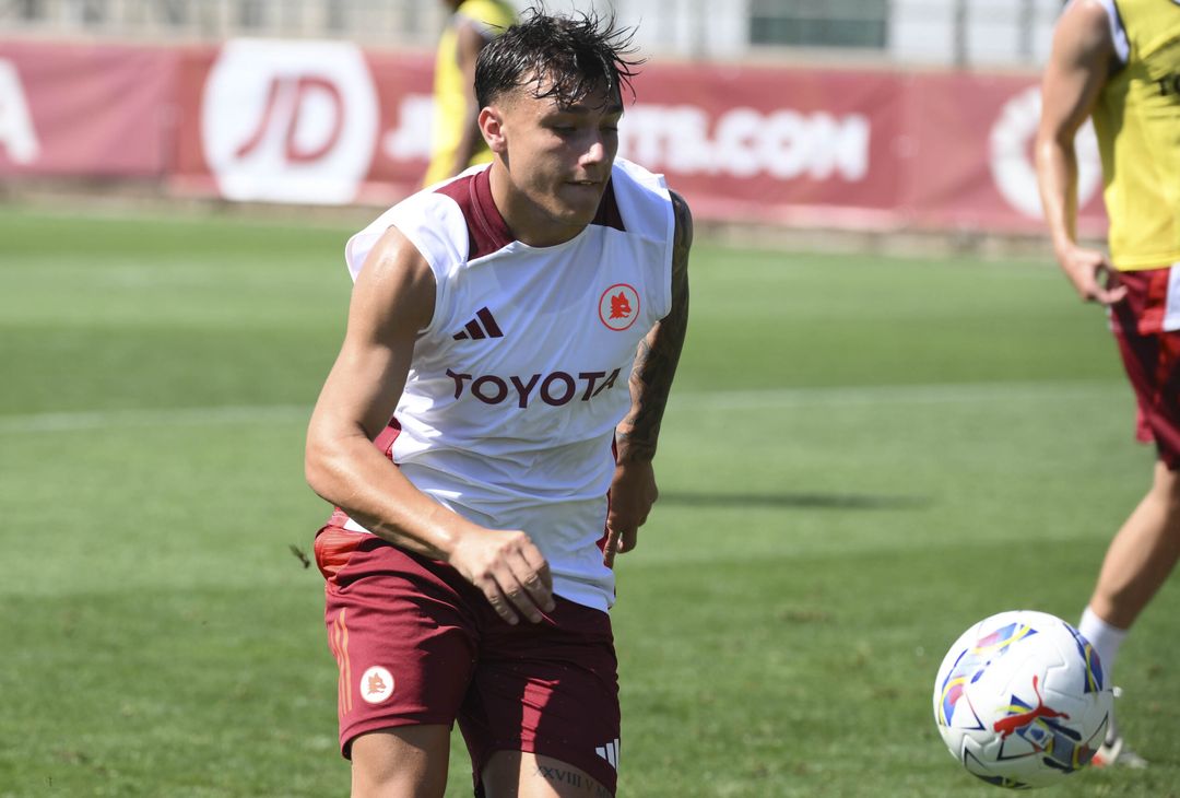 Roma, quarto giorno di ritiro a Trigoria – FOTO GALLERY - immagine 17