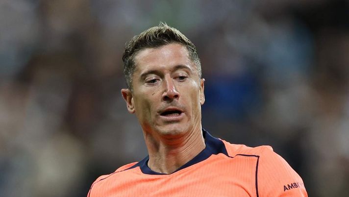 Lewandowski al Milan? L'esperto: 'La partenza da Barcellona non è da escludere. Il Diavolo ...'