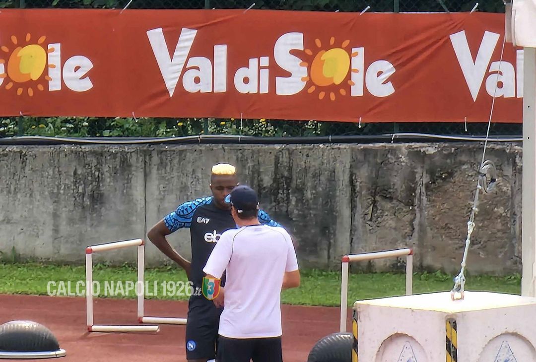 GALLERY Garcia tiene a colloquio Osimhen: breve confronto tra i due - immagine 4