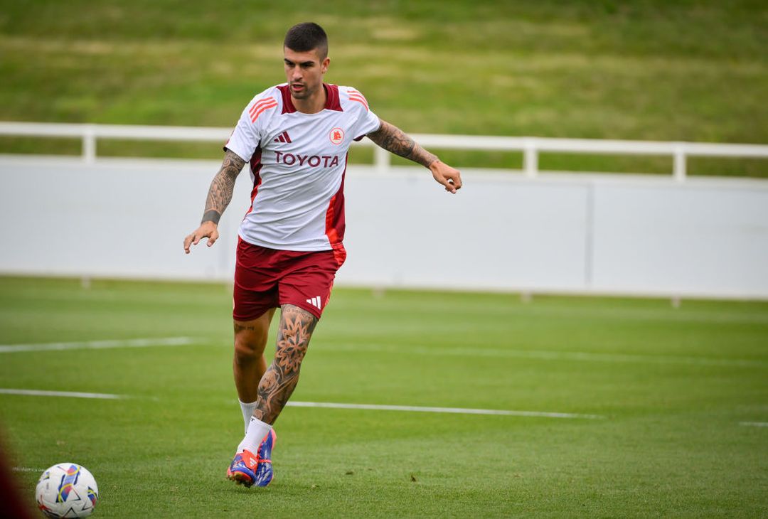 Ritiro Roma, Dovbyk scalda i motori: le indicazioni di De Rossi – FOTO GALLERY - immagine 35