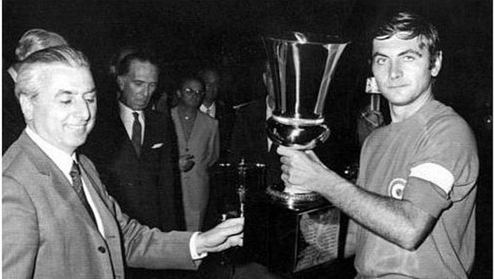 Bologna calcio, la squadra dei record e dei sette scudetti Bologna calcio, la squadra dei record e dei sette scudetti - immagine 1