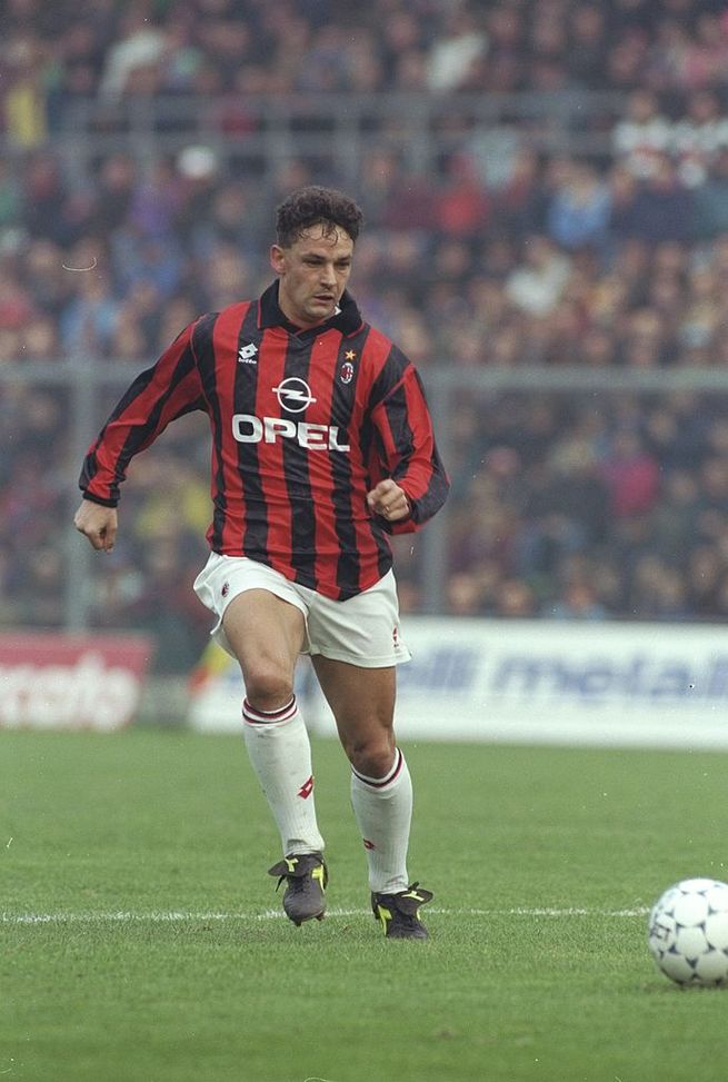 Nkunku ha scelto la maglia numero 18 del Milan: ecco i suoi predecessori- immagine 3