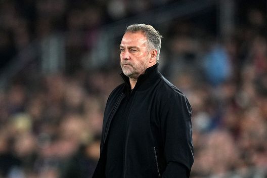 Barcellona, Flick sul futuro: “Voglio vincere la Champions ed essere qui quando lo stadio sarà finito”- immagine 2