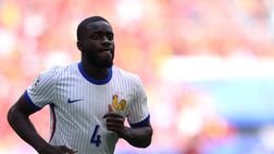 Francia, Upamecano e il ct attaccano FIFA e UEFA: “Si gioca troppo”