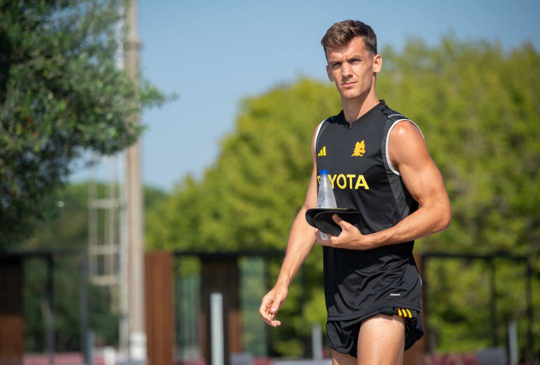 Roma, allenamento mattutino a Trigoria in vista dell’Hellas Verona – FOTO GALLERY - immagine 9