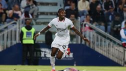 Cagliari-Milan, nuova vittima preferita per Leao che eguaglia due leggende