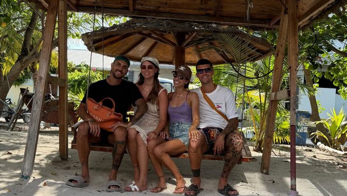 Pellegrini e Mancini in vacanza insieme alle Maldive- FOTO - immagine 1