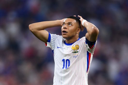 Kylian Mbappé con la maglia della Francia (Foto di Justin Setterfield/Getty Images) Caso Mbappé