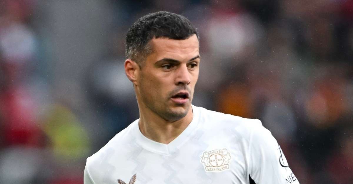 Il padre di Xhaka: “Il Milan lo vuole, i club devono trovare l’accordo” Il padre di Xhaka: “Il Milan lo vuole, i club devono trovare l’accordo”