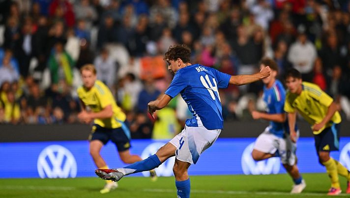 CESENA, ITALY - OCTOBER 10: Tommaso Berti of Italy U21 scores his team fourth goal during the UEFA Under21 EURO Qualifier between Italy U21 and Sweden U21 at Dino Manuzzi Stadium on October 10, 2025 in Cesena, Italy. (Photo by Alessandro Sabattini/Getty Images) Vi ricordate di Berti? Su di lui ci sono anche dei club dall’Inghilterra - immagine 1