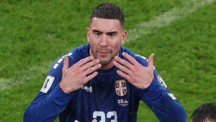 Vlahovic, corsa contro il tempo per la Fiorentina: cosa filtra sul suo infortunio - immagine 1