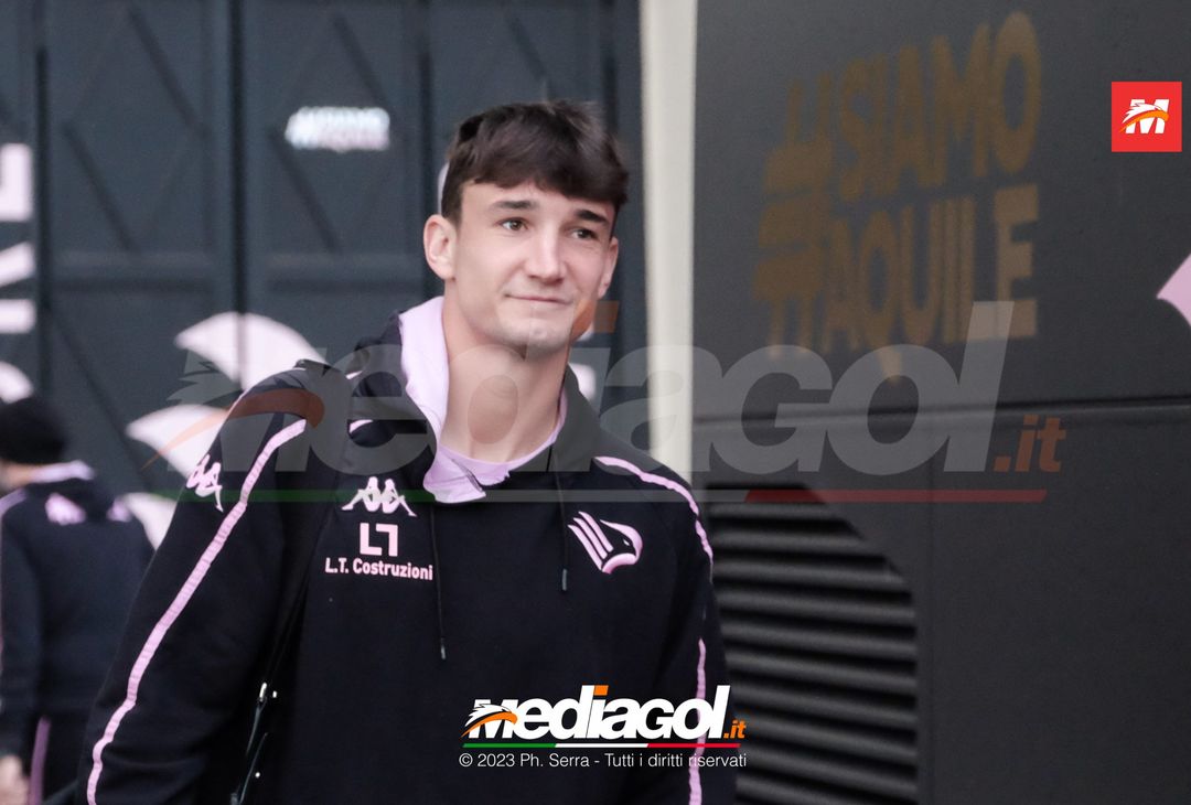 FOTO Pisa-Palermo, i rosanero in partenza dallo stadio “Renzo Barbera” (GALLERY) - immagine 30