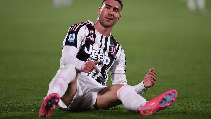VENICE, ITALY - MAY 25: Dušan Vlahović of Juventus smiles during the Serie A match between Venezia and Juventus at Stadio Pier Luigi Penzo on May 25, 2025 in Venice, Italy. (Photo by Alessandro Sabattini/Getty Images) Vlahovic Milan