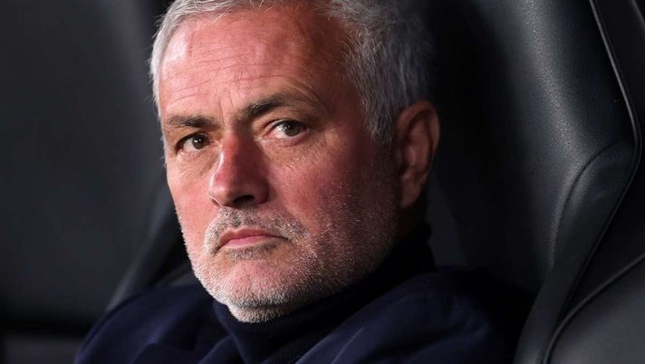 Mourinho sicuro: 'Scudetto tra Inter, Napoli e Milan. Su Allegri...'