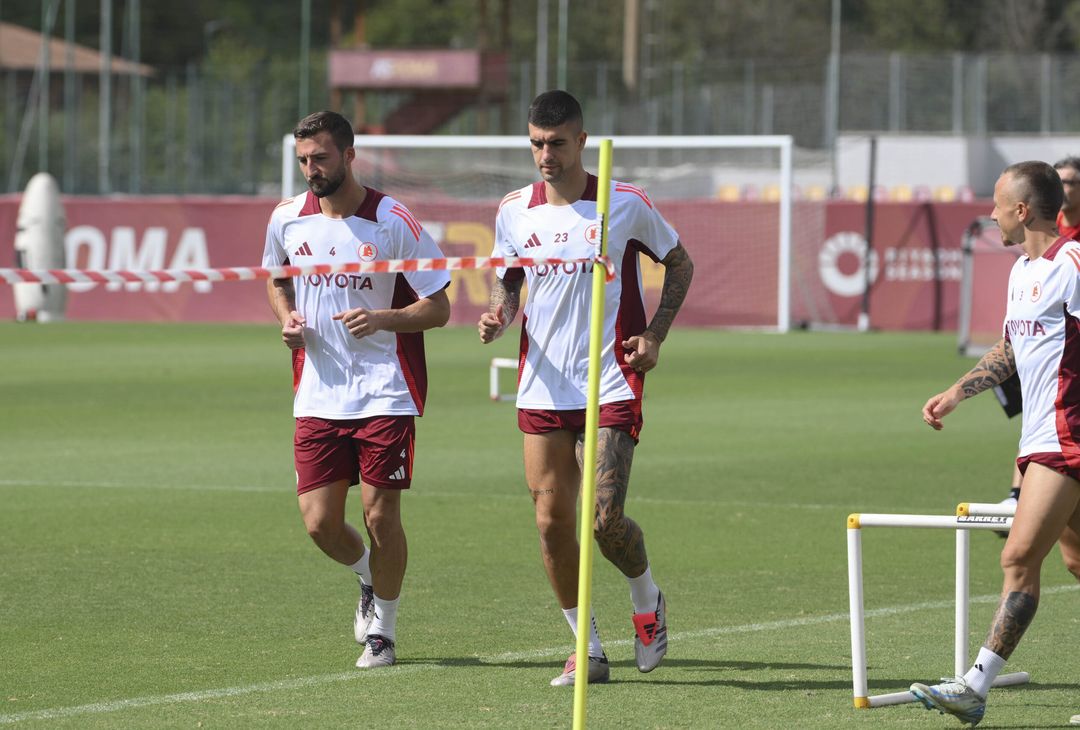 Roma, l’allenamento a Trigoria a due giorni dall’Athletic Bilbao – FOTO GALLERY - immagine 7