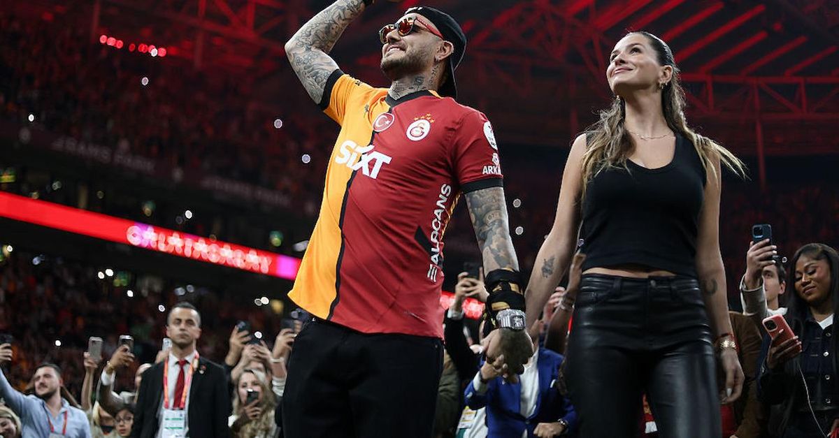 icardi torna e segna dopo 281 giorni dall8217infortunio dedica alla fidanzata vicina nei giorni duri