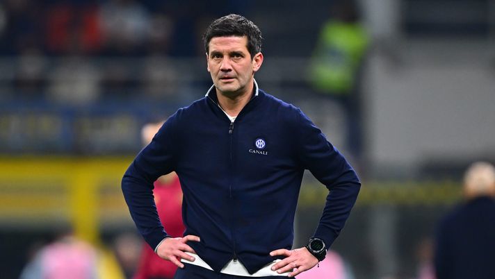 “Bastoni non ha simulato”: brutta caduta di stile per Chivu sull’espulsione di Kalulu - immagine 1