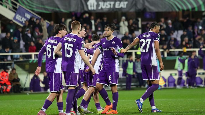 GERMOGLI PH: 12 MARZO 2026 FIRENZE STADIO ARTEMIO FRANCHI CONFERENCE LEAGUE FIORENTINA VS RAKOW NELLA FOTO ESULTANZA GOL GUDMUNDSSON Repubblica: “Serve una mentalità provinciale. Ecco cosa sfruttare a Cremona” - immagine 1