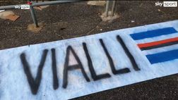 Palazzo Regione Liguria si illumina per Vialli: riprodotta la foto con Mancini