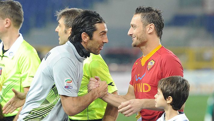 Buffon, i messaggi di Totti e De Rossi per il ritiro: “Un onore vincere insieme” - immagine 1