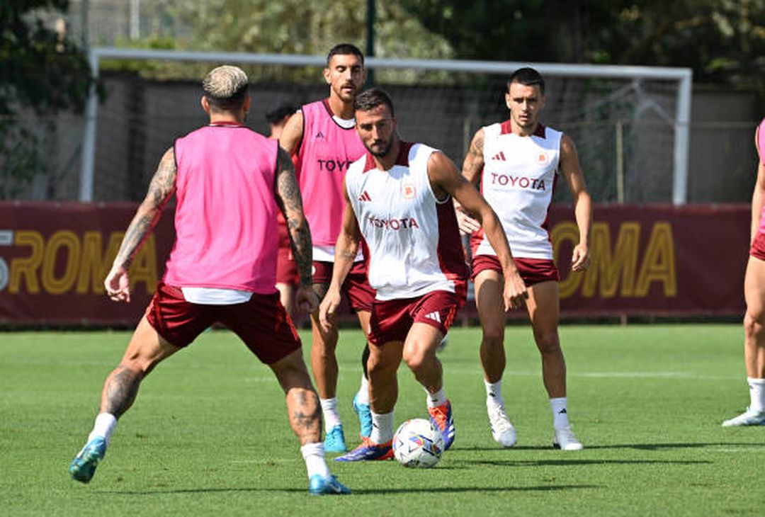 L’allenamento della Roma in vista della gara contro il Cagliari – FOTO GALLERY - immagine 7