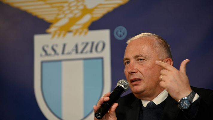 ROME, ITALY - NOVEMBER 17: SS Lazio manager Mauro Bianchessi speaks during the press conference at the Olimpic stadium on November 17, 2021 in Rome, Italy. (Photo by Marco Rosi - SS Lazio/Getty Images) Bianchessi: “Il Monza come il Milan sui giovani, Galliani ha fatto l’impossibile” - immagine 1