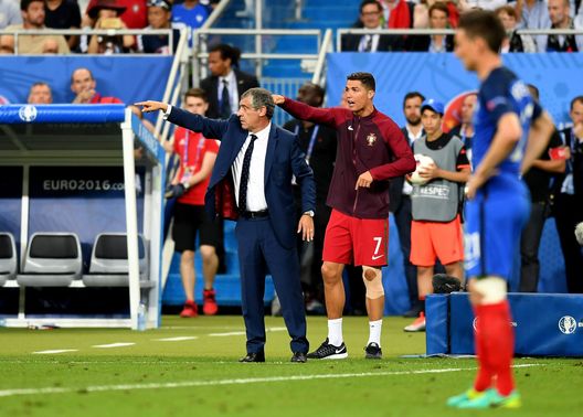 PARIGI, FRANCIA- LUGLIO 10: Cristiano Ronaldo nella finale di Euro 2016. (Foto di Michael Regan/Getty Images) Cristiano Ronaldo e il Portogallo, una storia scritta nel tempo e nell’anima- immagine 4