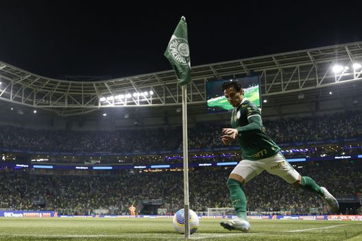 Neymar e altri big contro l’erba sintetica, è polemica in Brasile. La replica del Palmeiras- immagine 2