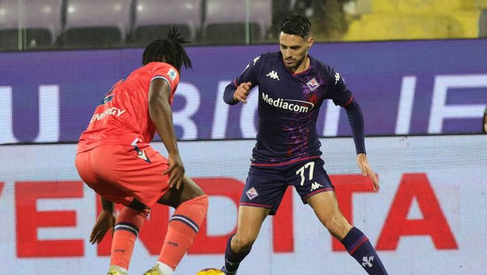 FLORENCE, ITALY - JANUARY 14: Josip Brekalo of ACF Fiorentina in action during the Serie A TIM match between ACF Fiorentina and Udinese Calcio - Serie A TIM at Stadio Artemio Franchi on January 14, 2024 in Florence, Italy. (Photo by Gabriele Maltinti/Getty Images) Brekalo-Dinamo Zagabria, documenti non inviati e trattativa in stallo… - immagine 1